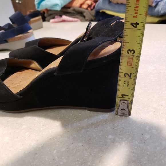 Clarks Flores Raye Black Suede Peek-Toe Wedges - Size 9.5M - Picture 7 of 8